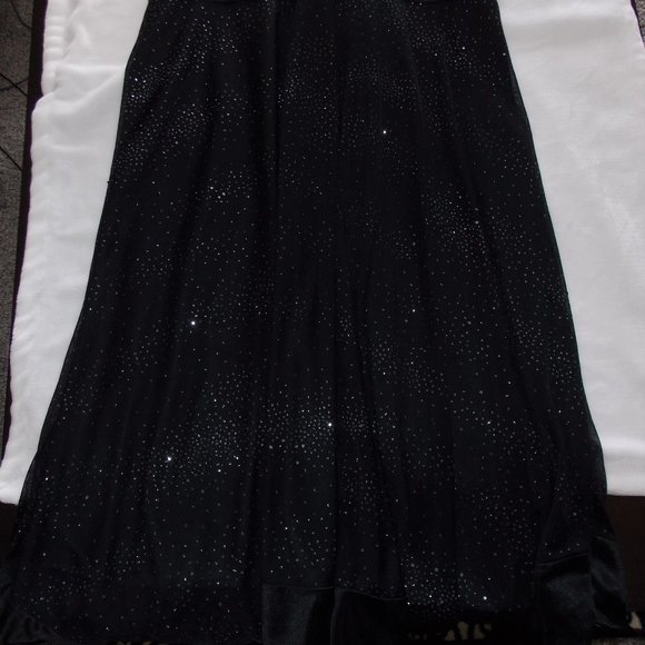 Black V-Neck Glittery Dress - Picture 8 of 8
